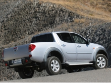 Фото Mitsubishi L200 2.4 DI-D MT №11